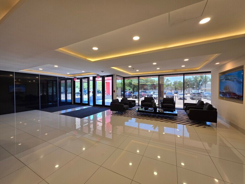 More Photos Of 2100 Valley View Ln, Farmers Branch Office For Lease
