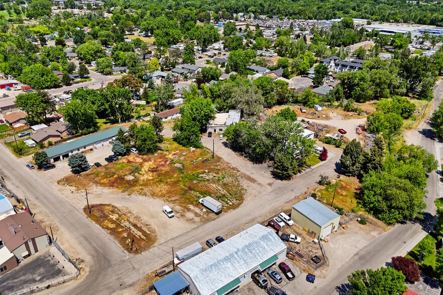 More Photos Of 200 E 46th Pl, Garden City Land For Sale