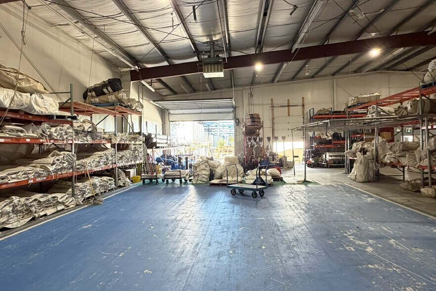 More Photos Of 4605 76 Av SE, Calgary Warehouse For Sale