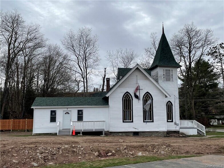 More Photos Of 12 Short Ave, Parksville Religious Facility For Sale