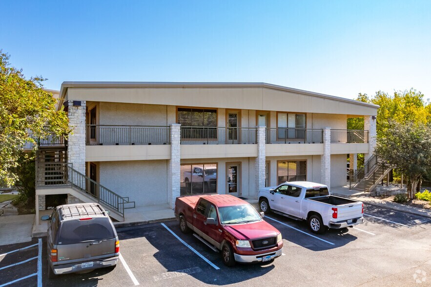 More Photos Of 7608-7614 Hwy 71 W, Austin Office For Lease