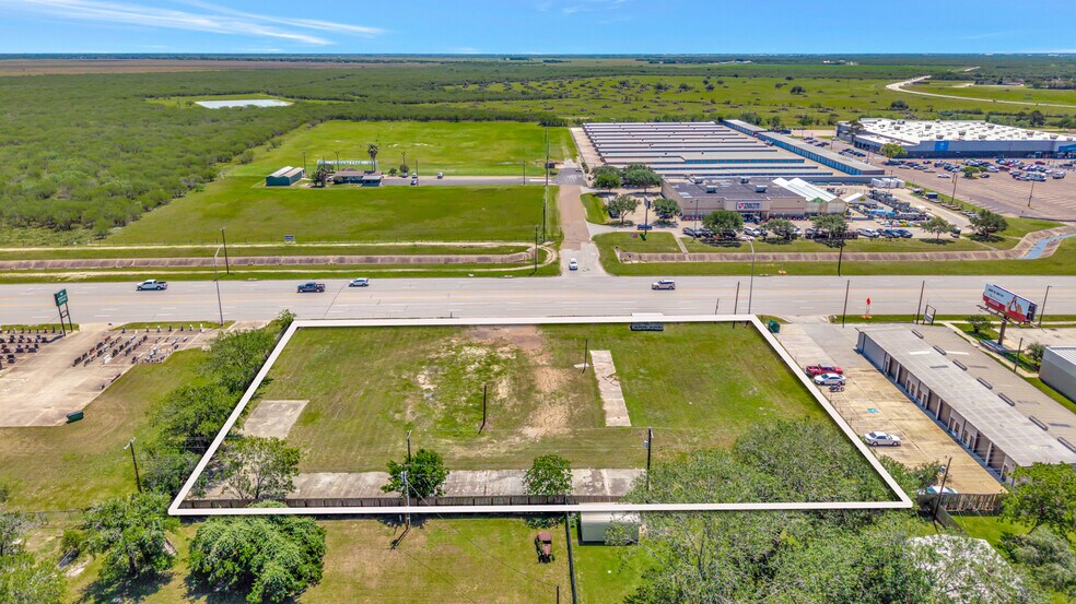 Primary Photo Of 9505 N Navarro St, Victoria Land For Sale