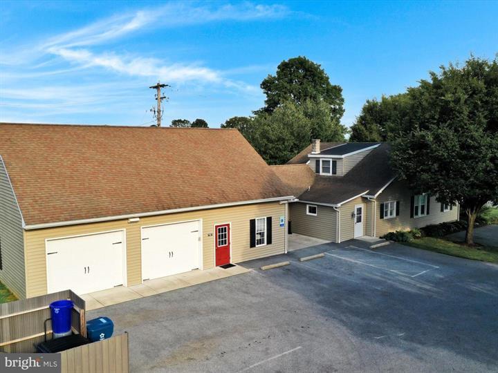 More Photos Of 1175 E Main St, Mount Joy Flex For Lease