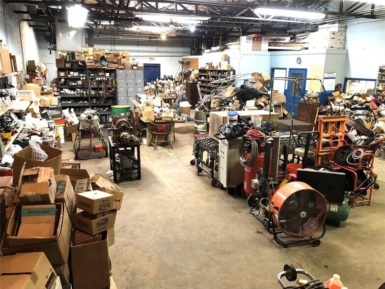 More Photos Of 631 West Ave, Rochester Warehouse For Sale