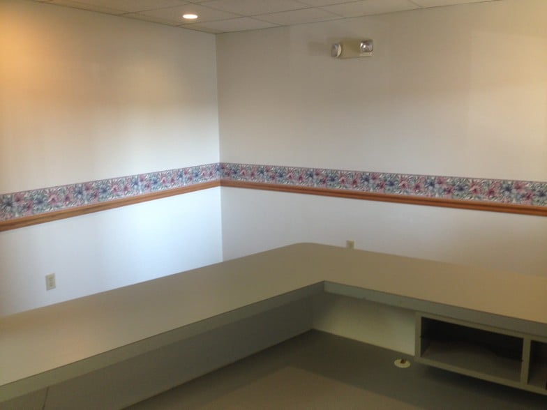 More Photos Of 186 Thomas Johnson Dr, Frederick Unknown For Lease