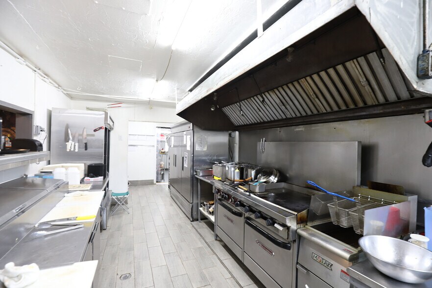 More Photos Of 12169 S Williams St, Dunnellon Restaurant For Sale