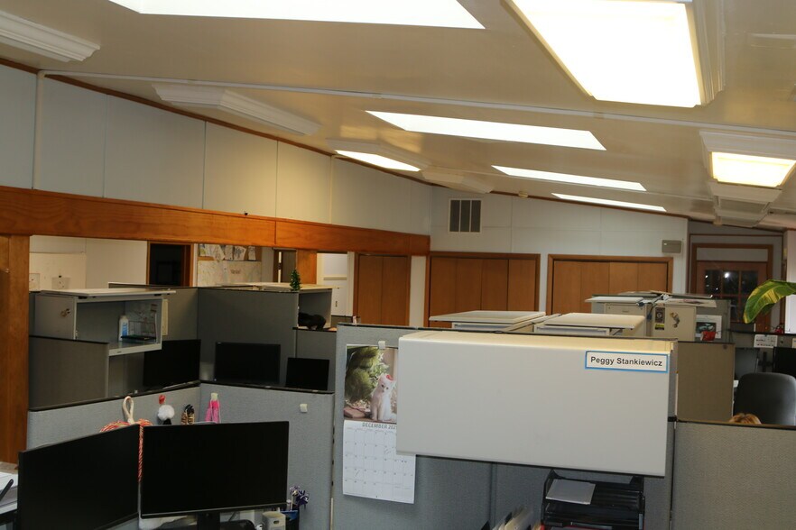 More Photos Of 7146 Montevideo Rd, Elkridge Flex For Sale