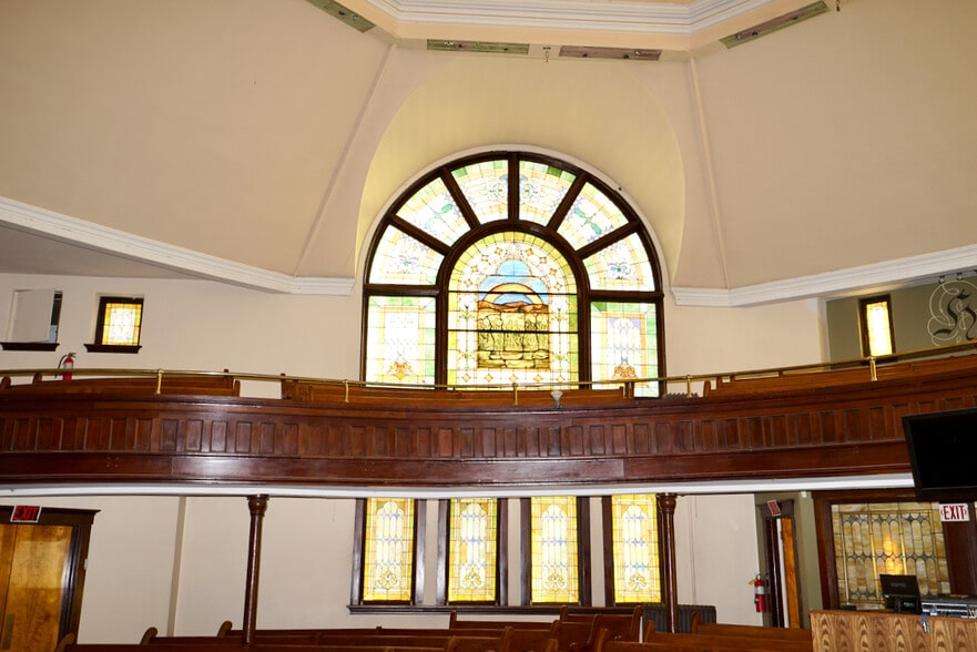 More Photos Of 221 E Martin Luther King Jr Blvd, Yakima Religious Facility For Sale