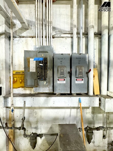 More Photos Of 290 W 78th Rd, Hialeah Warehouse For Sale