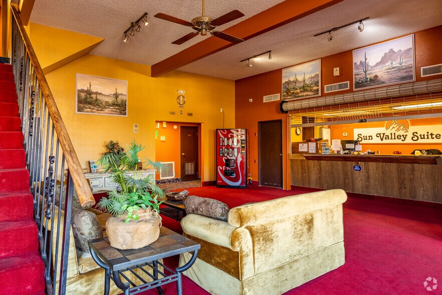 More Photos Of 336 Lee Ave, Bullhead City Hotel For Sale