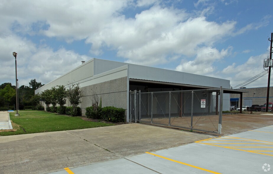 More Photos Of 5405 Consulate Plaza Dr, Houston Warehouse For Sale