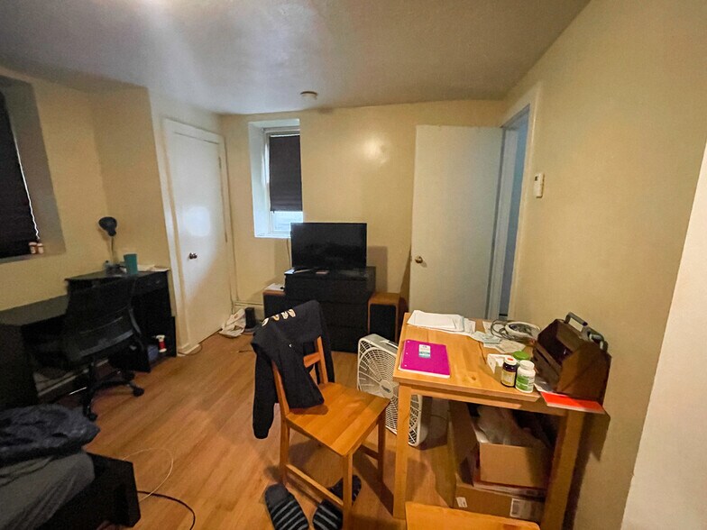 More Photos Of 139 Murray St, Binghamton Apartments For Sale