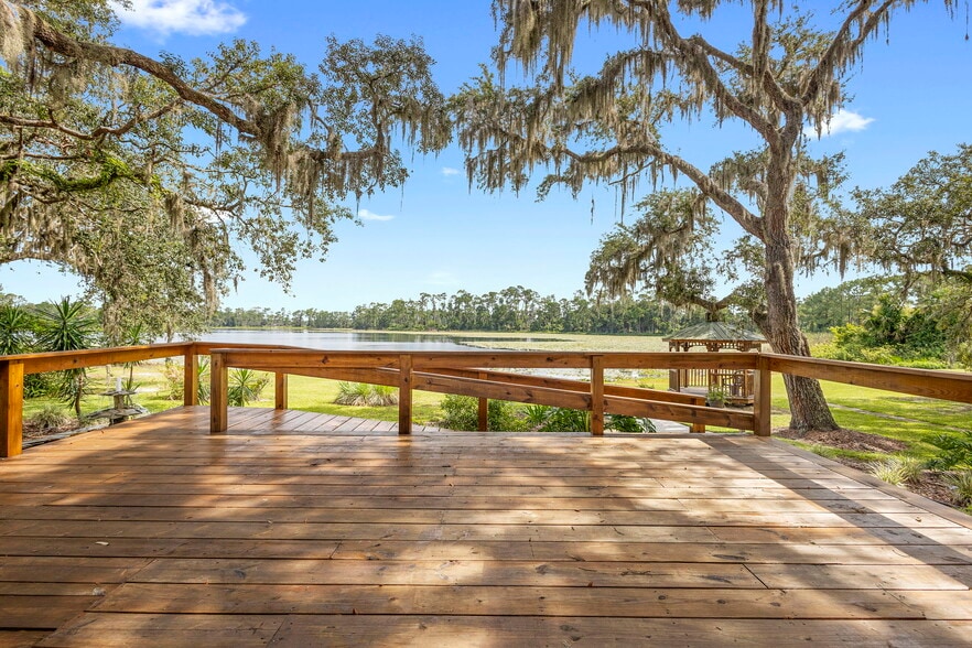 More Photos Of 579 Johnson Lake Rd, De Leon Springs Assisted Living For Sale