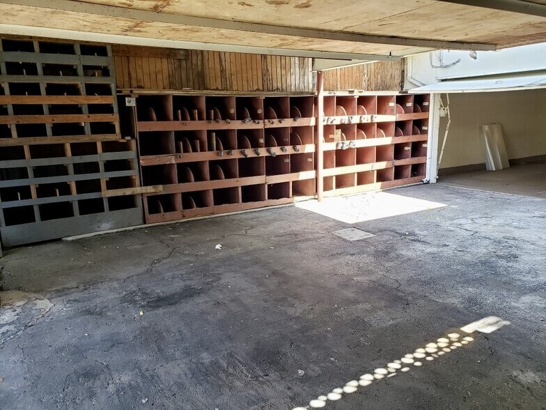 More Photos Of 3773 Overland Ave, Los Angeles Storefront Retail Office For Lease