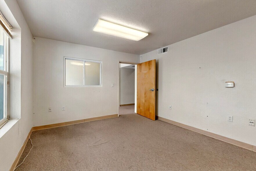 More Photos Of 7900 Lorraine Ct NE, Albuquerque Industrial For Sale