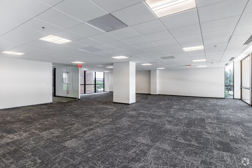 More Photos Of 8320 Old Courthouse Rd, Vienna Office For Lease