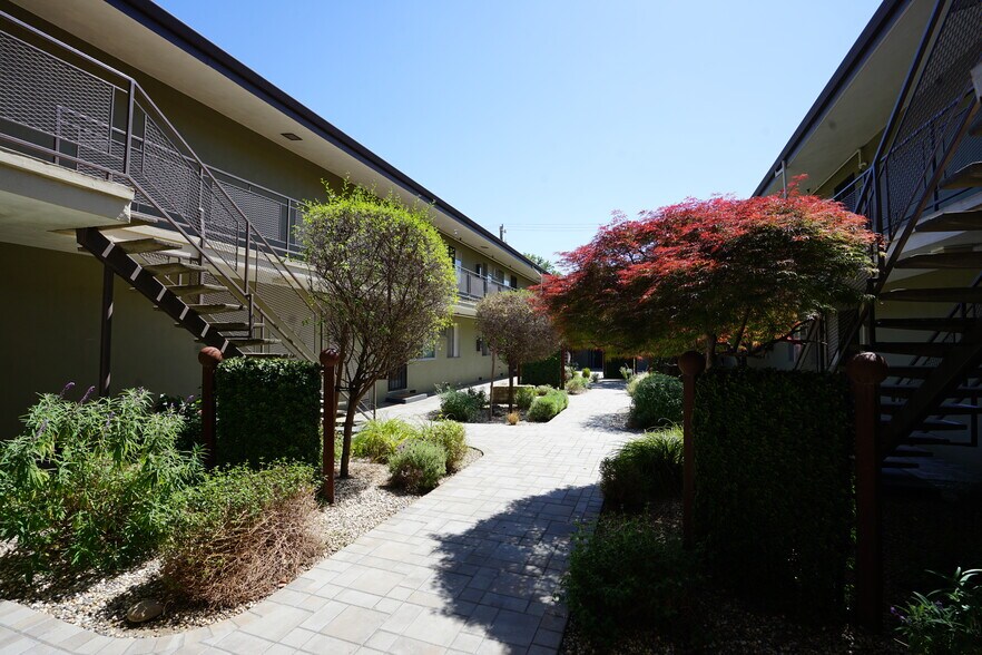 More Photos Of 1510 18th St, Sacramento Apartments For Sale