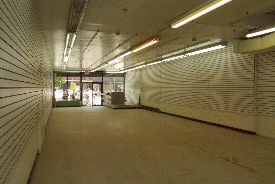 More Photos Of 910 Bergen Ave, Jersey City Office For Lease