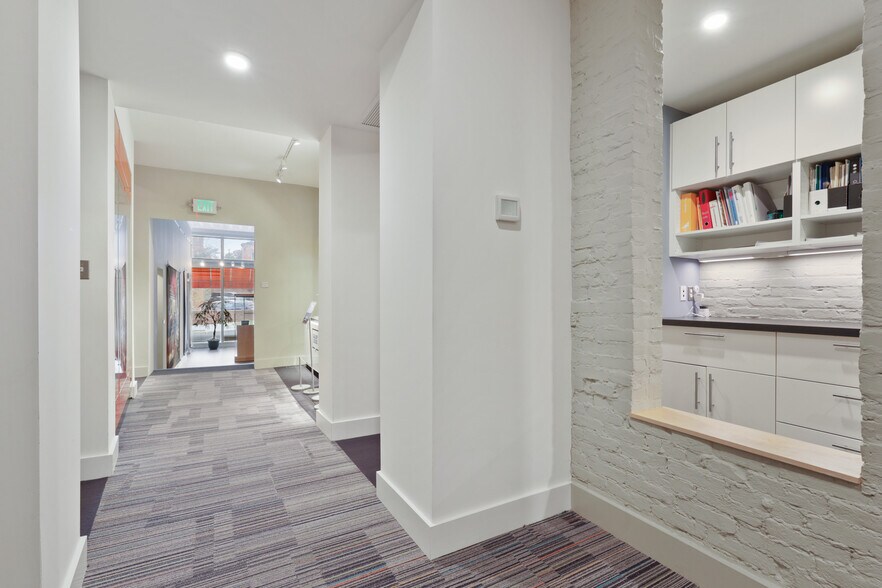 More Photos Of 1019 Cathedral St, Baltimore Office Residential For Sale