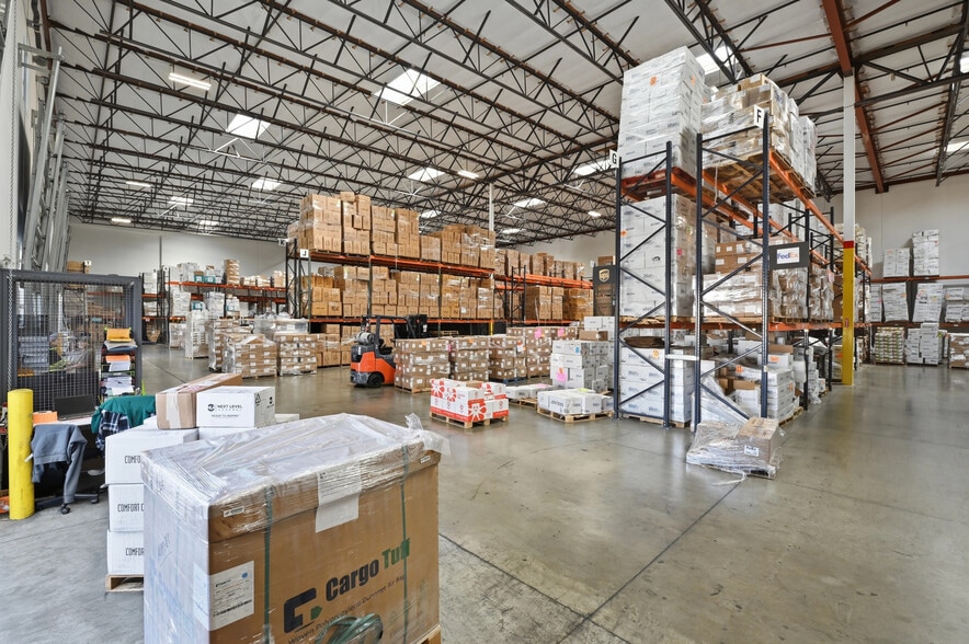 More Photos Of 8854 Cypress Ct, San Diego Warehouse For Sale