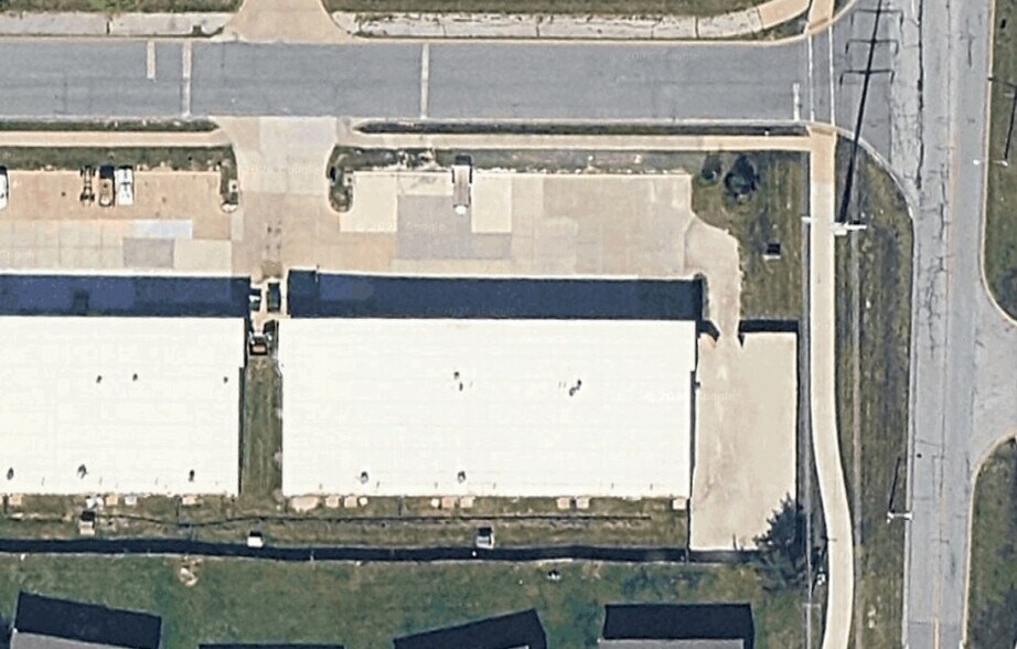 More Photos Of 841-881 E Warren St, Gardner Unknown For Lease