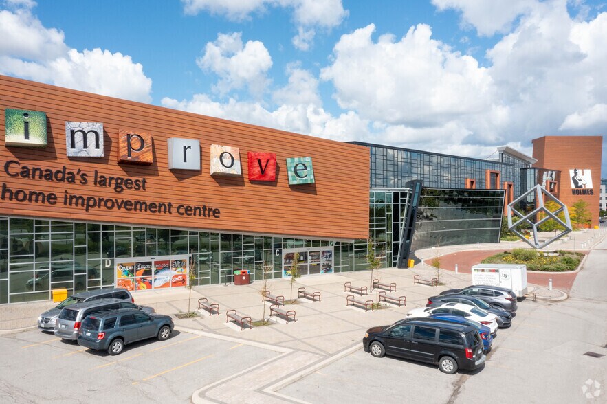 More Photos Of 7250 Keele St, Vaughan General Retail For Sale