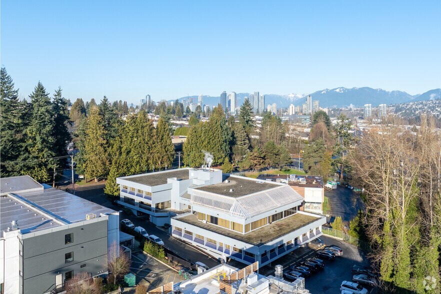 More Photos Of 3920 Norland Ave, Burnaby Office For Lease