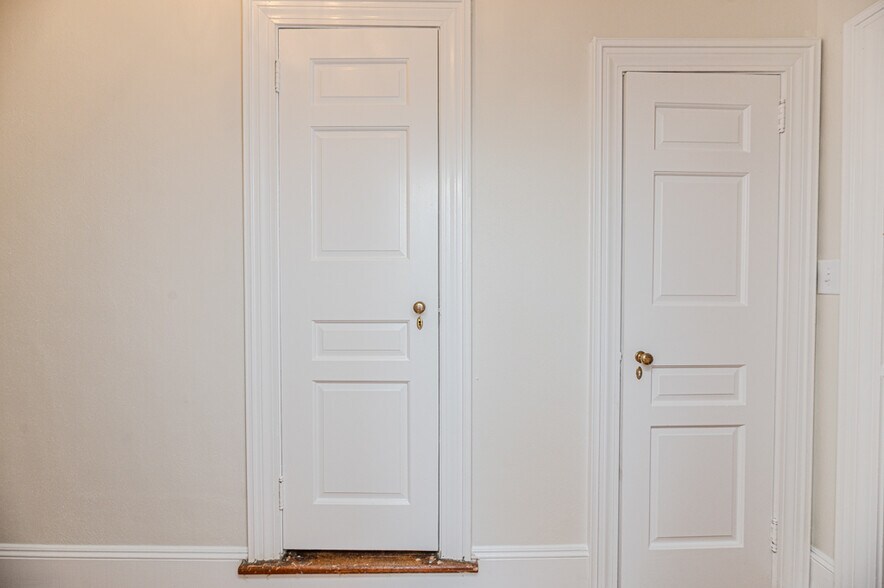 More Photos Of 211 Main st, Broadway Religious Facility For Sale