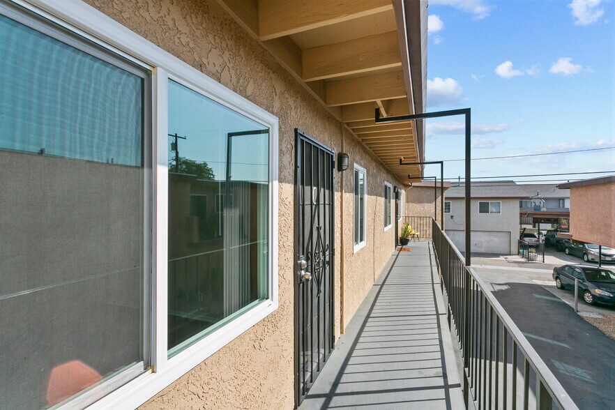 More Photos Of 1010 E Broadway, Anaheim Apartments For Sale