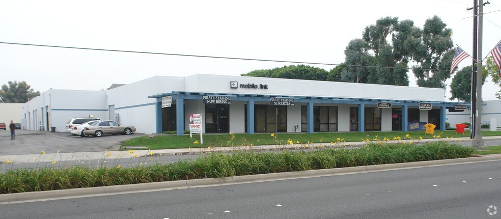 More Photos Of 13128-13140 Telegraph Rd, Santa Fe Springs Warehouse For Lease