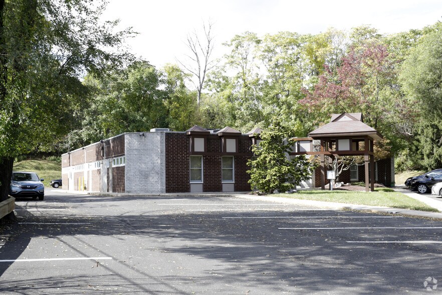 More Photos Of 830 Twining Rd, Dresher Medical For Lease