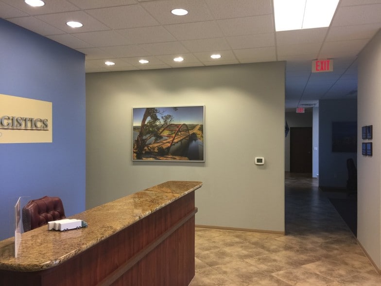 More Photos Of 2911 S A.W. Grimes Blvd, Pflugerville Office For Lease