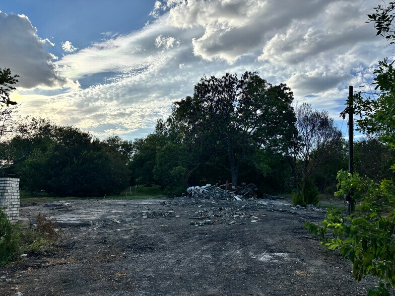More Photos Of 110 Leisure Village Dr, New Braunfels Land For Sale