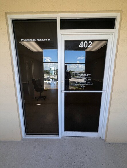 More Photos Of 701 NW Federal Hwy, Stuart Medical For Lease