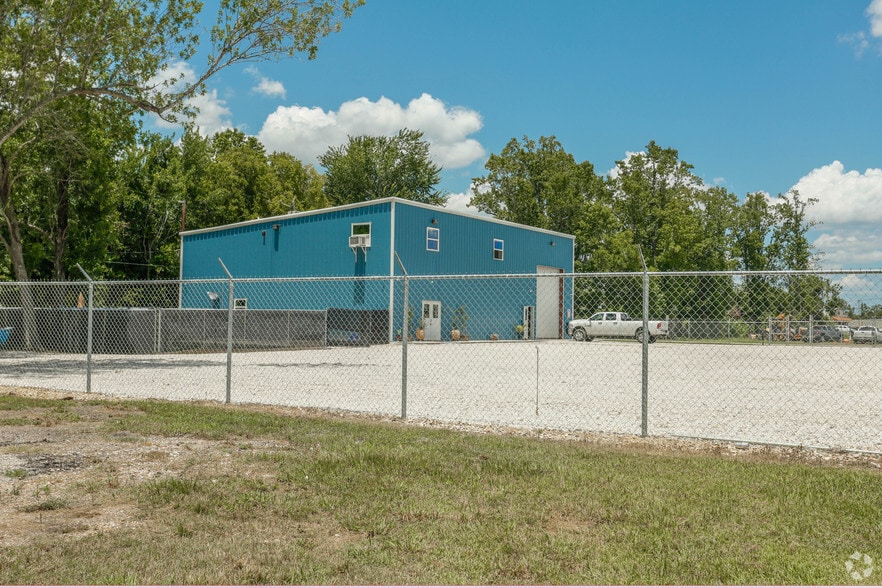 More Photos Of 21515 FM 2100 Rd, Crosby Warehouse For Sale