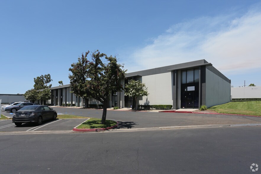More Photos Of 17831 Sky Park Cir, Irvine Light Manufacturing For Lease