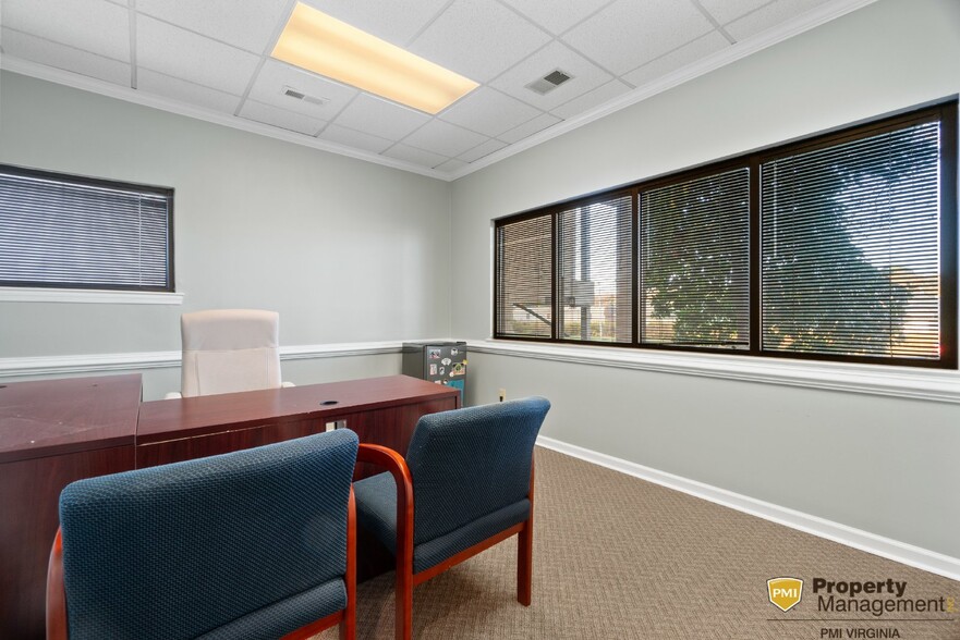 More Photos Of 5267 Greenwich Rd, Virginia Beach Office For Sale