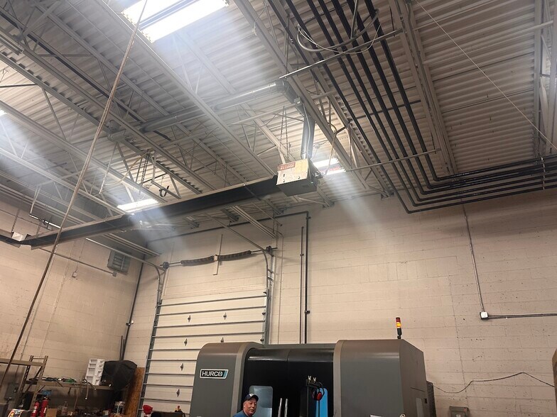 More Photos Of 3408 Busch Dr SW, Grandville Manufacturing For Sale