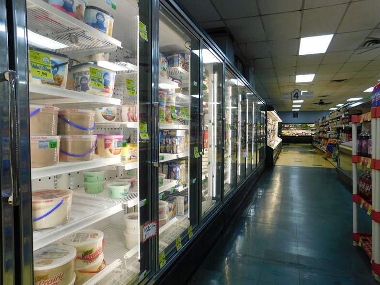 More Photos Of 116 E Rochester St, Akron Freestanding For Sale