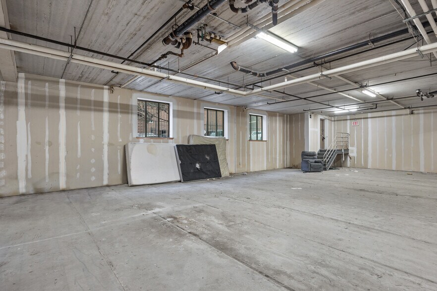 More Photos Of 1100 Franklin Ave, Bronx Apartments For Lease