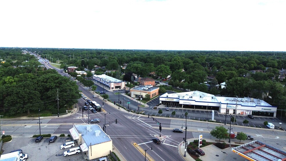 More Photos Of 5220-5240 Dempster St, Skokie Freestanding For Lease