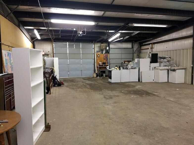 More Photos Of N168W20069 E Main St, Jackson Freestanding For Lease