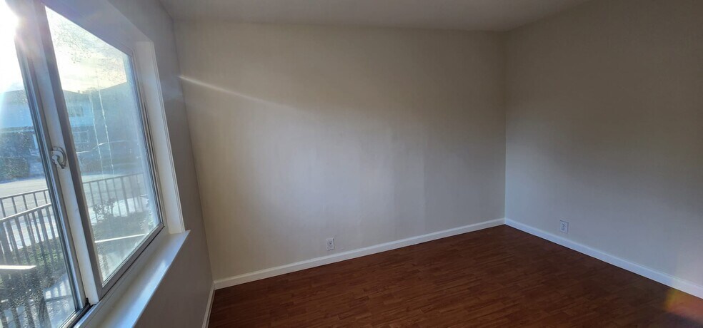 More Photos Of 811 Jeanne Ave, San Jose Apartments For Sale