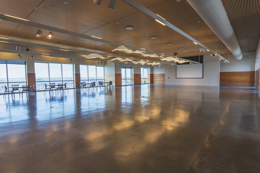 More Photos Of 7509 Broadway St, Galveston Lodge Meeting Hall For Sale