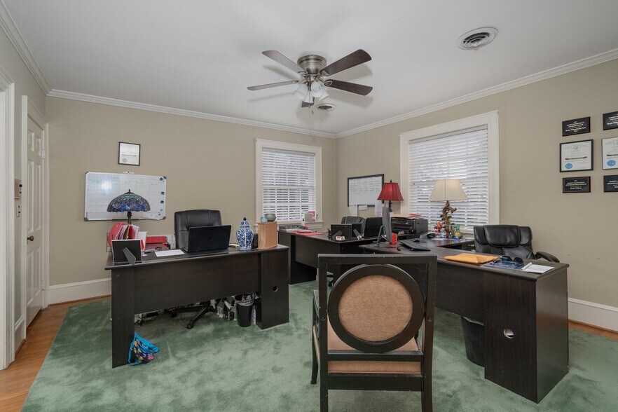 More Photos Of 2090 Eastern Ave, Nashville Office Residential For Sale
