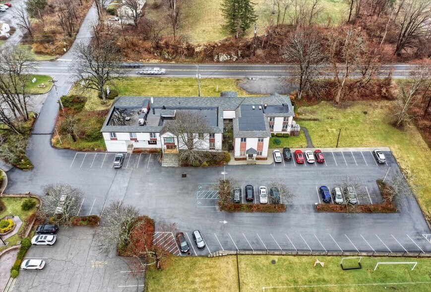 More Photos Of 515-527 Route 22, Pawling Loft Creative Space For Sale