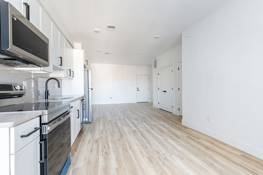 More Photos Of 809 Diamond St, Philadelphia Apartments For Sale