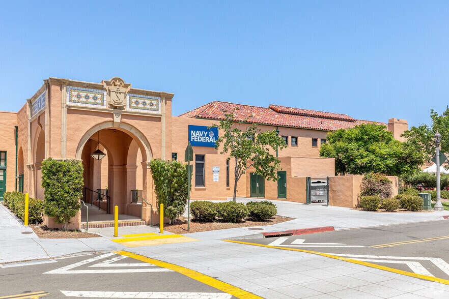 More Photos Of 2820 Historic Decatur Rd, San Diego Unknown For Lease