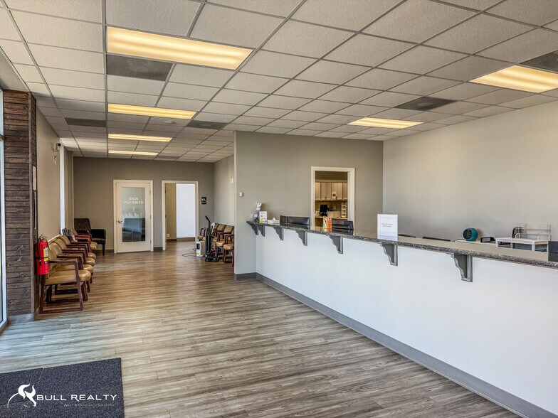 More Photos Of 35 W Church St, Jasper Office For Sale