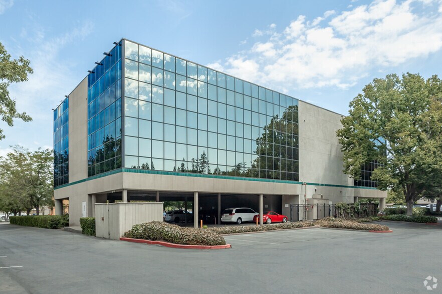 More Photos Of 865 Howe Ave, Sacramento Office For Sale